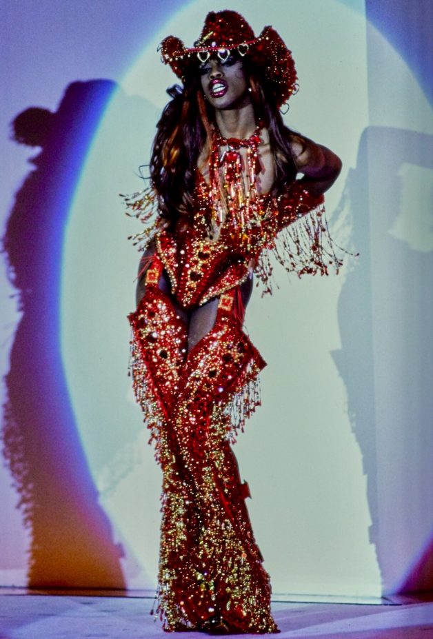 Photos] 13 Out of This World Thierry Mugler Looks